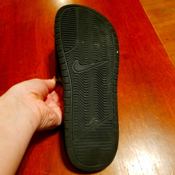 Nike slides - Picture 5 of 9